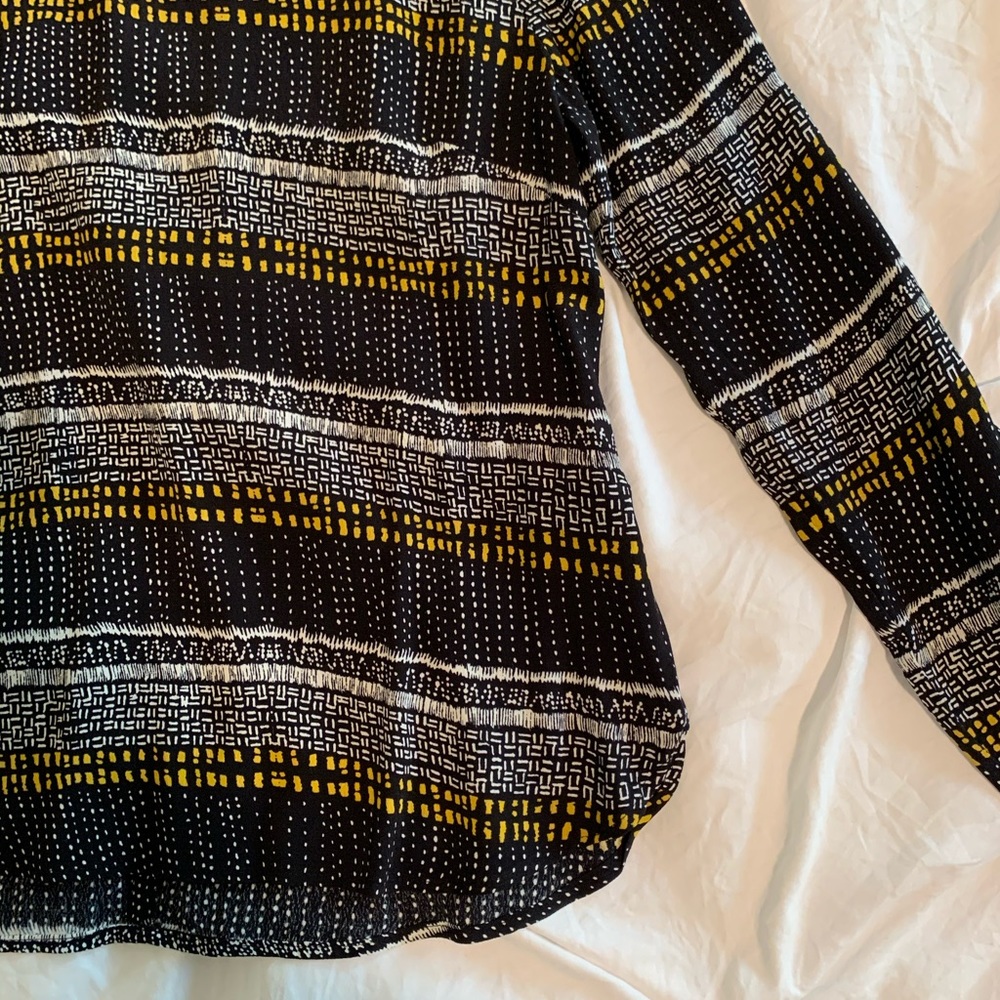 H&M blouse - Picture 2 of 5